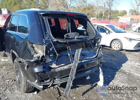 2011 Jeep Grand Cherokee Laredo z USA, uszkodzony, nr VIN 1J4RS4GG2BC681303